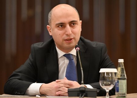 "Sadə təqdim olunan məsələlər müəllimlər tərəfindən mürəkkəb formada öyrədilir"