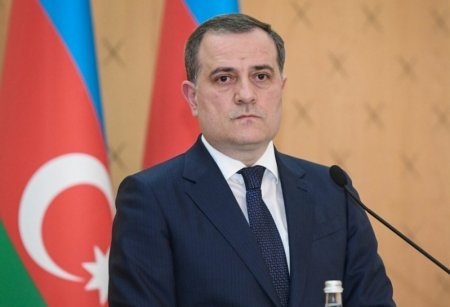 XİN rəhbəri İƏT-ə üzv ölkələri azad edilmiş ərazilərdə icra edilən layihələrdə iştirak etməyə çağırıb