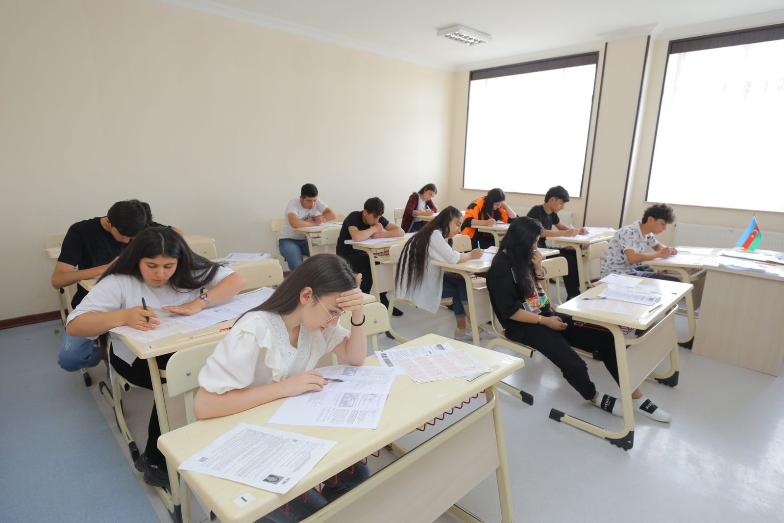 II ixtisas qrupu üzrə ali məktəblərə qəbul imtahanı keçirilib