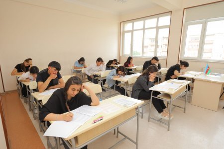 III ixtisas qrupu üzrə bu gün keçirilən imtahanın test tapşırıqlarının cavabları açıqlanıb