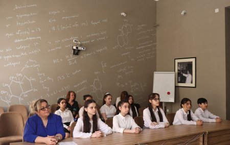 Məktəblilər akademik Yusif Məmmədəliyevin Memorial Muzeyini ziyarət ediblər - FOTO Məktəblilər akademik Yusif Məmmədəliyevin Memorial Muzeyini ziyarət ediblər - FOTO