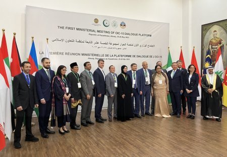 Nazir müavini İslam Əməkdaşlıq Təşkilatı çərçivəsində görüşdə iştirak edib