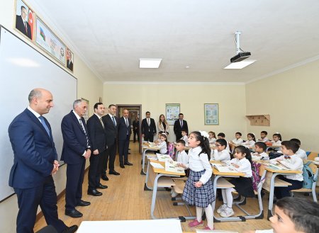 Nazir İsmayıllı şəhəri 6 nömrəli məktəbdə olub - FOTOLAR