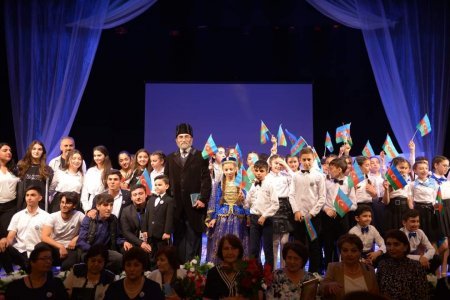 Şəki şəhər 10 nömrəli tam orta məktəb 125 yaşında - FOTOLAR Şəki şəhər 10 nömrəli tam orta məktəb 125 yaşında - FOTOLAR