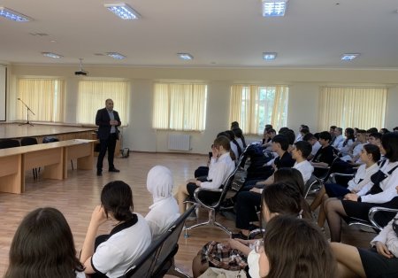 Abituriyentlər ATMU-da turizm təhsilinin üstünlükləri barədə məlumatlandırılıb