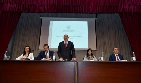 Tələbələr elektron xidmətlərdən istifadə ilə bağlı maarifləndiriliblər - FOTO