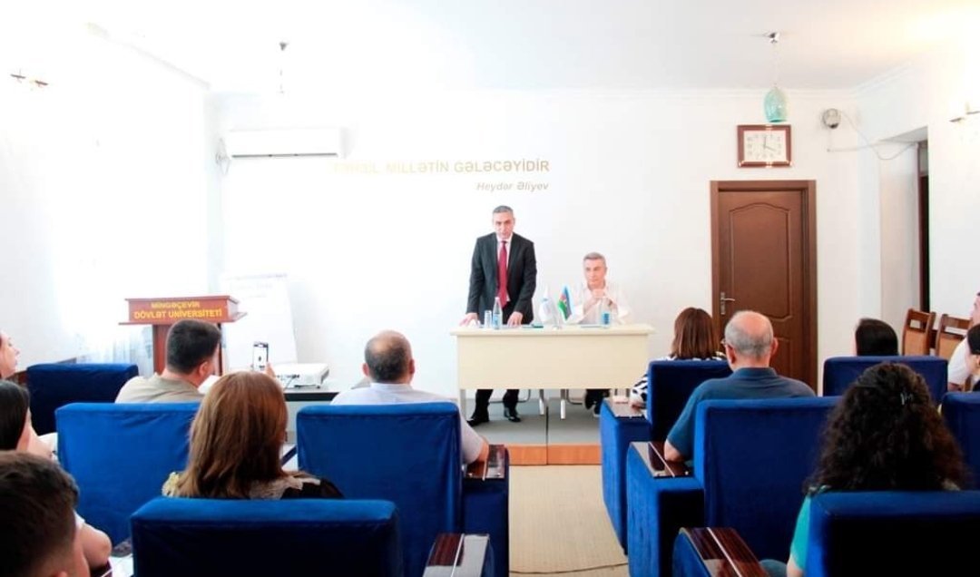Rusiyanın Tümen Dövlət Universitetinin professoru MDU-da ustad dərsi keçib - FOTO