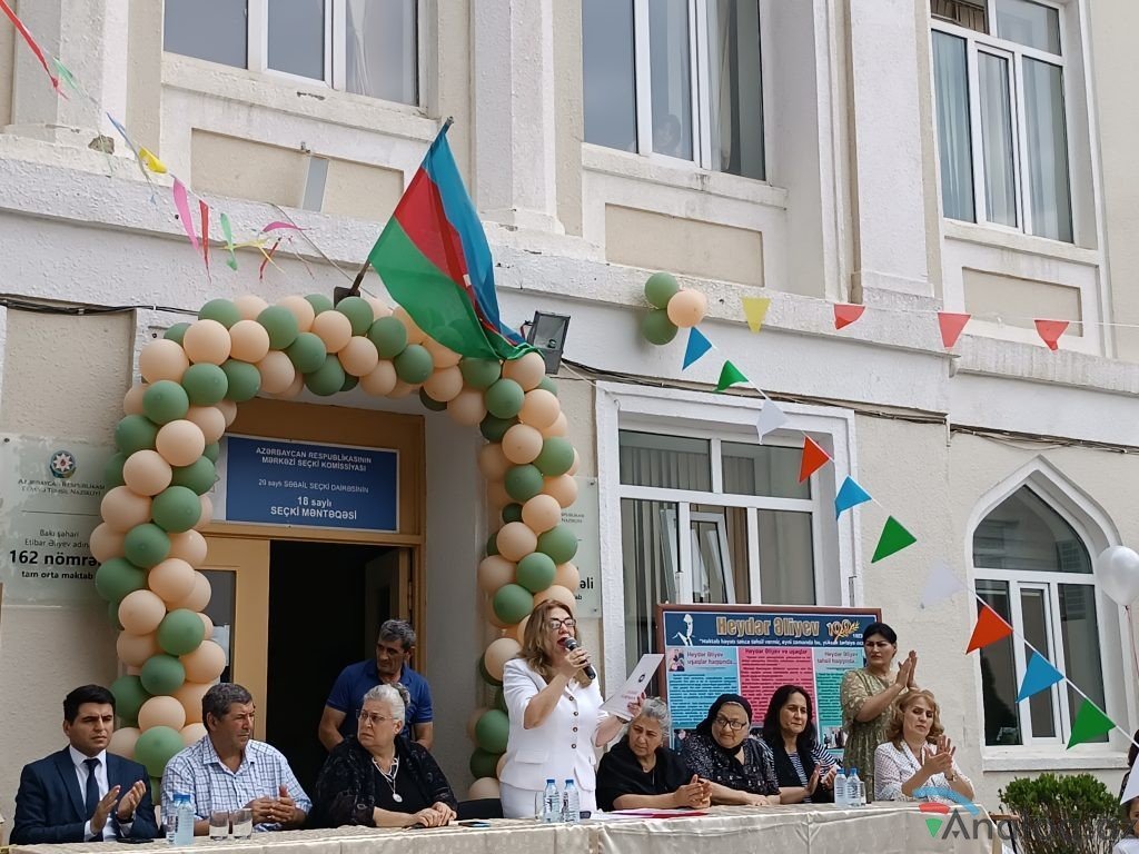 162 saylı orta məktəbdə “Son zəng ” keçirilib