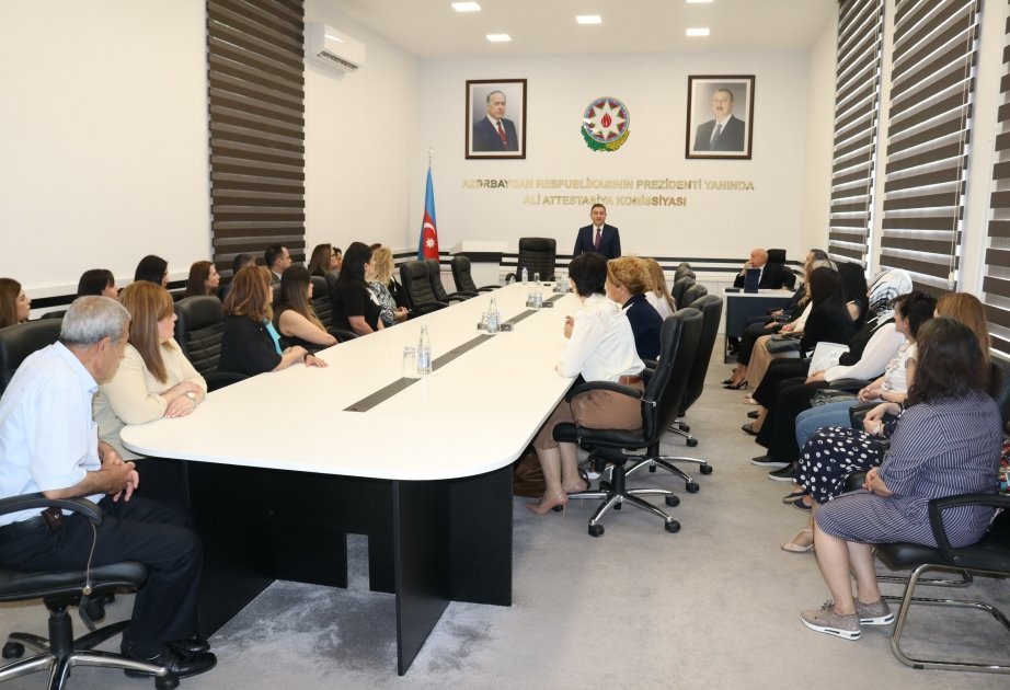 Ali Attestasiya Komissiyası: İddiaçılara diplom və attestatlar təqdim edilib