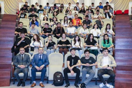 Bursa Texniki Universitetinin müəllimləri AzTU-da mühazirə oxuyub - FOTO