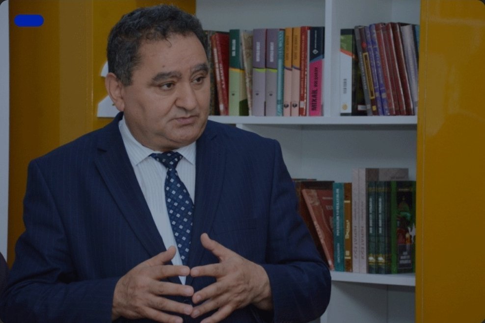 Etibar Əliyev İctimai Şuradan istefa verdi