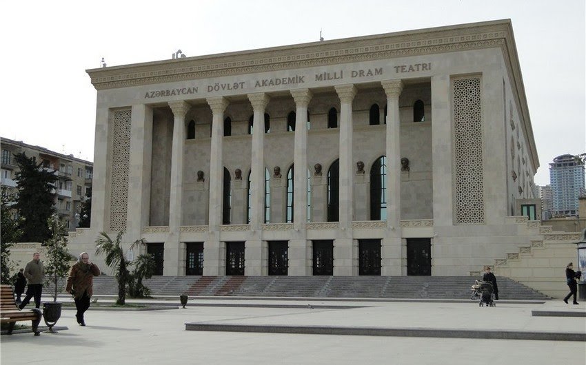 Milli Dram Teatrı üç yeni tamaşa hazırlayacaq