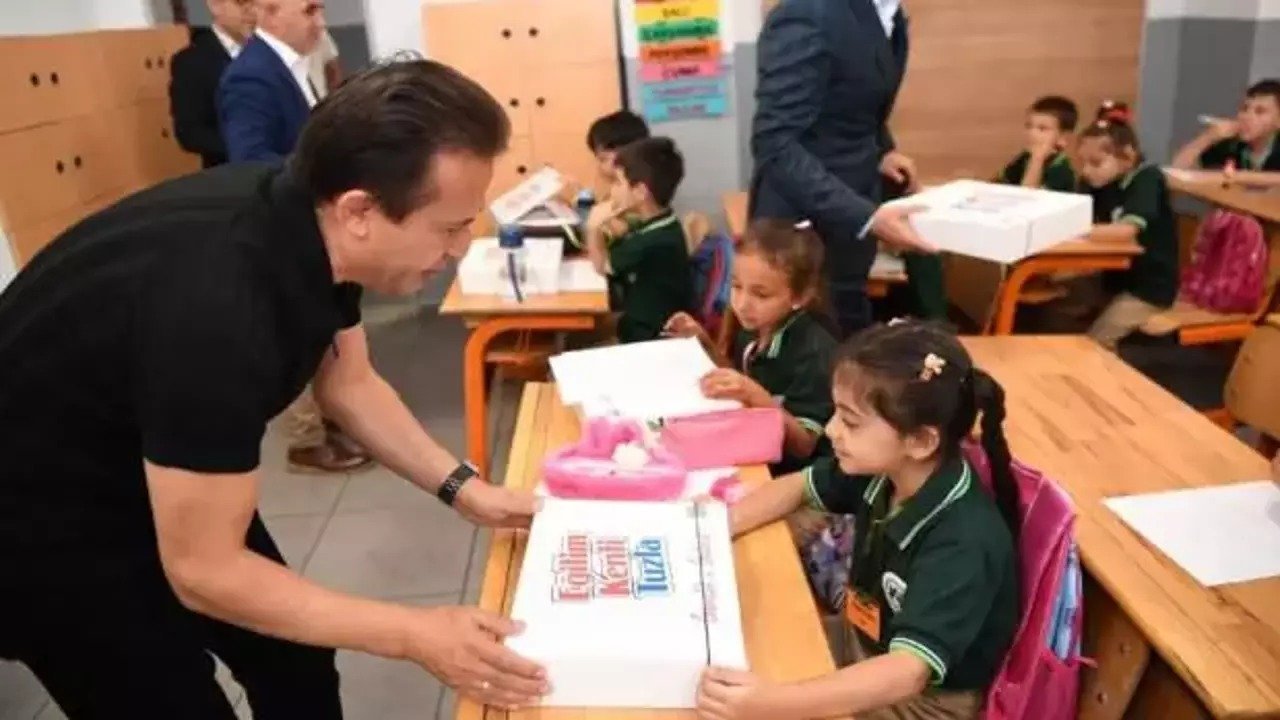 Tuzla Bələdiyyəsindən 50 min şagirdə MÜJDƏ 