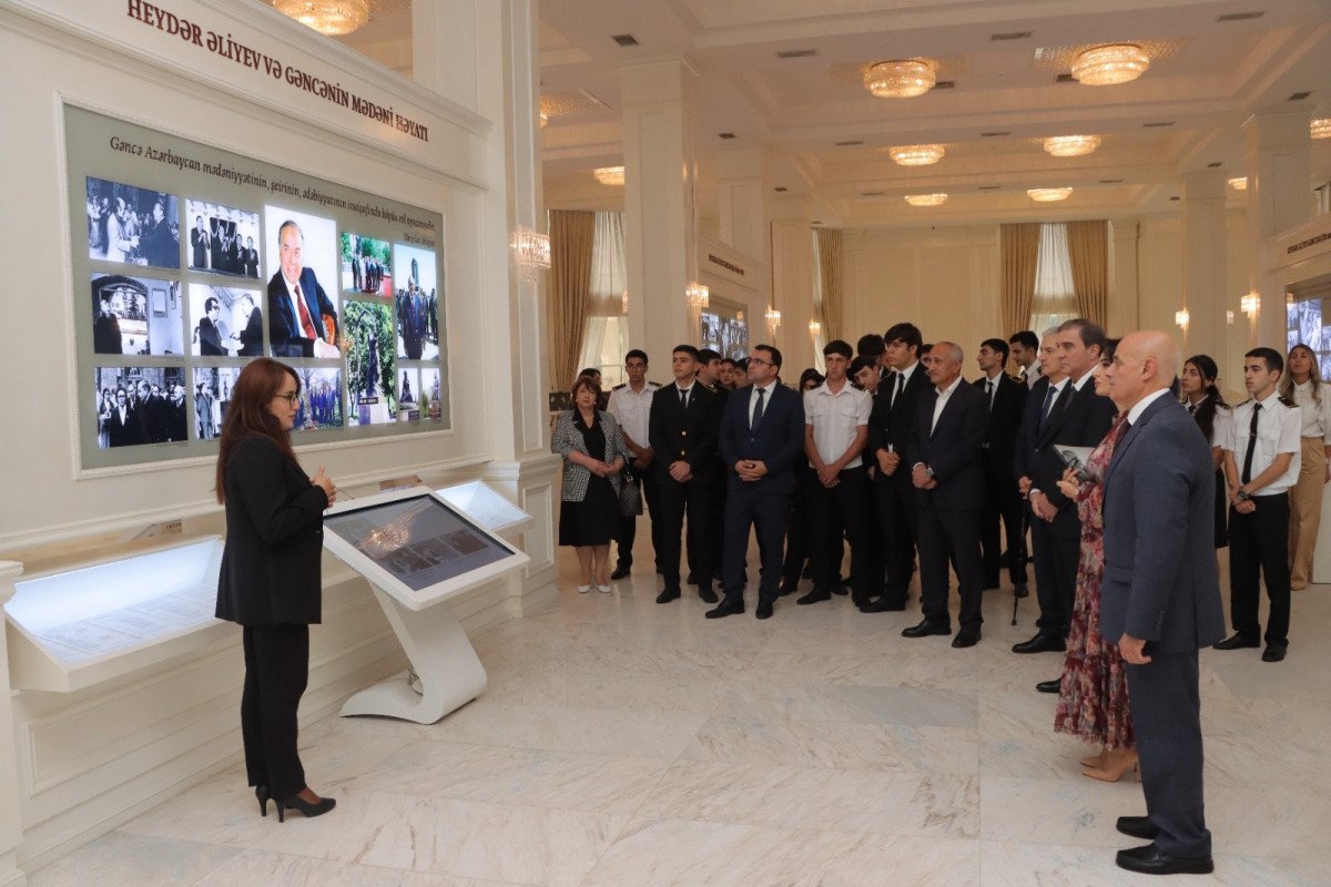 Gəncədə Mir Cəlal Paşayevin ev-muzeyində Ulu Öndərin 100 illiyinə həsr olunmuş tədbir keçirilib