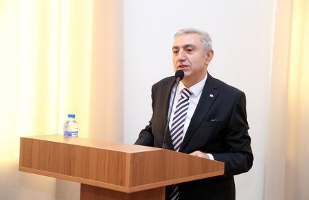 “Əlyazma kitabı Azərbaycan-Türkiyə elmi-mədəni əlaqələr kontekstində” mövzusunda beynəlxalq konfrans keçirilib - FOTO “Əlyazma kitabı Azərbaycan-Türkiyə elmi-mədəni əlaqələr kontekstində” mövzusunda beynəlxalq konfrans keçirilib - FOTO