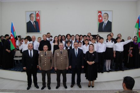 Sumqayıtdakı Uşaq İncəsənət Məktəbinə ekskursiya təşkil olunub Sumqayıtdakı Uşaq İncəsənət Məktəbinə ekskursiya təşkil olunub