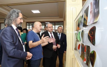 BDU-da III Beynəlxalq Türk Dünyası Kommunikasiya və İncəsənət Simpoziumunun açılışı olub - FOTO BDU-da III Beynəlxalq Türk Dünyası Kommunikasiya və İncəsənət Simpoziumunun açılışı olub - FOTO