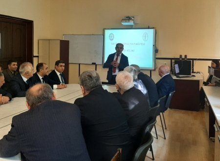 Türkiyənin Ege Universitetinin professoru BDU-nun Fizika fakültəsində mühazirə deyib - FOTO