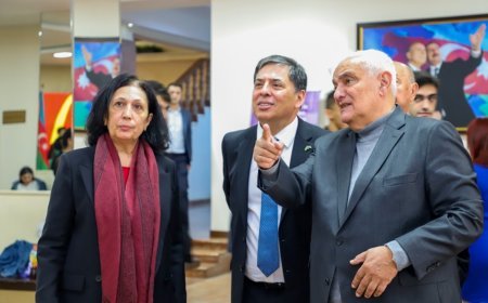 Braziliyalı diplomat ADU-nun "Səfir saatı" layihəsinin qonağı olub - FOTO Braziliyalı diplomat ADU-nun "Səfir saatı" layihəsinin qonağı olub - FOTO