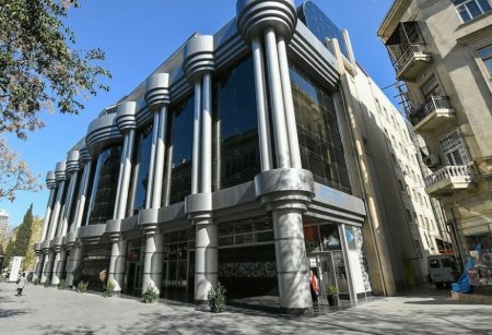 Gənc Tamaşaçılar Teatrı noyabr repertuarını açıqlayıb