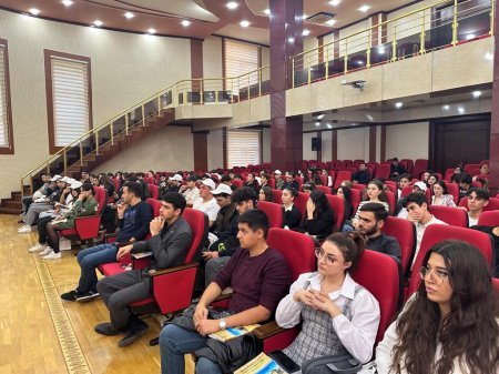 BDU tələbələri Qərbi Azərbaycanın tarixi və mədəni irsi barədə məlumatlandırılıb - FOTO BDU tələbələri Qərbi Azərbaycanın tarixi və mədəni irsi barədə məlumatlandırılıb - FOTO