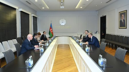 Elm və Təhsil Nazirliyinin əməkdaşlarına dövlət təltifləri təqdim edilib - FOTO Elm və Təhsil Nazirliyinin əməkdaşlarına dövlət təltifləri təqdim edilib - FOTO