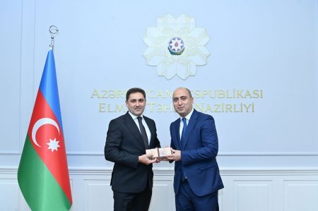 Elm və Təhsil Nazirliyinin əməkdaşlarına dövlət təltifləri təqdim edilib - FOTO Elm və Təhsil Nazirliyinin əməkdaşlarına dövlət təltifləri təqdim edilib - FOTO