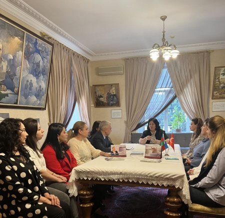 Hüseyn Cavidin Ev Muzeyində Zəfər Gününə həsr olunmuş tədbir keçirilib - FOTO Hüseyn Cavidin Ev Muzeyində Zəfər Gününə həsr olunmuş tədbir keçirilib - FOTO