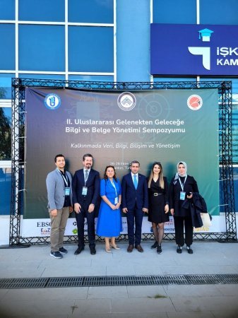BDU-nun dekanı Türkiyədə Beynəlxalq simpoziumda məruzə edib - FOTO BDU-nun dekanı Türkiyədə Beynəlxalq simpoziumda məruzə edib - FOTO