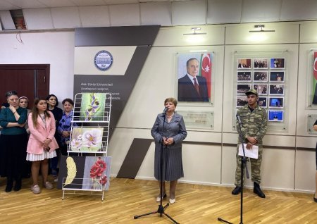BDU-nun Biologiya fakültəsində Zəfər Gününə həsr olunmuş tədbir keçirilib - FOTO BDU-nun Biologiya fakültəsində Zəfər Gününə həsr olunmuş tədbir keçirilib - FOTO