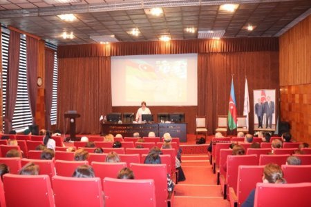 Molekulyar Biologiya və Biotexnologiyalar İnstitutunda Zəfər Günü tədbiri keçirilib - FOTO Molekulyar Biologiya və Biotexnologiyalar İnstitutunda Zəfər Günü tədbiri keçirilib - FOTO