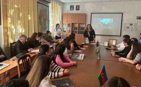 BSU-nun Alman filologiyası kafedrasında Zəfər Günü ilə bağlı tədbir keçirilib - FOTO