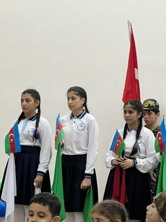 Xırdalan şəhər 3 saylı məktəb-liseydə "Zəfər Günü" böyük təntənə ilə qeyd olunub - FOTOLAR