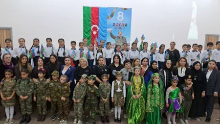 Xırdalan şəhər 3 saylı məktəb-liseydə "Zəfər Günü" böyük təntənə ilə qeyd olunub - FOTOLAR