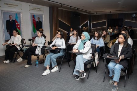 BDU və “SARA INVEST Holding”in qarşılıqlı əməkdaşlığı çərçivəsində elmi-praktiki konfrans keçirilib - FOTO BDU və “SARA INVEST Holding”in qarşılıqlı əməkdaşlığı çərçivəsində elmi-praktiki konfrans keçirilib - FOTO