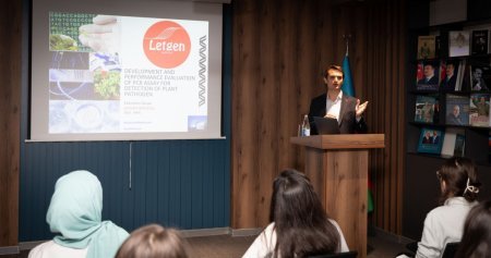 BDU və “SARA INVEST Holding”in qarşılıqlı əməkdaşlığı çərçivəsində elmi-praktiki konfrans keçirilib - FOTO BDU və “SARA INVEST Holding”in qarşılıqlı əməkdaşlığı çərçivəsində elmi-praktiki konfrans keçirilib - FOTO