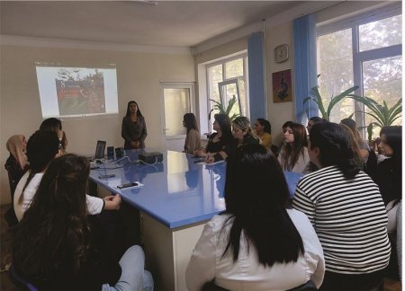 Mikrobiologiya İnstitutunda Zəfər Günü və Dövlət Bayrağı Günü qeyd olunub - FOTO Mikrobiologiya İnstitutunda Zəfər Günü və Dövlət Bayrağı Günü qeyd olunub - FOTO