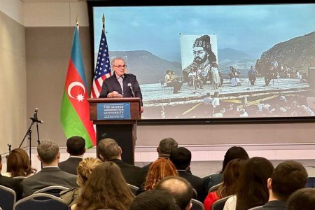 Corc Vaşinqton Universitetində Şuşa və Qarabağla bağlı kitabların təqdimatı keçirilib - FOTOLAR Corc Vaşinqton Universitetində Şuşa və Qarabağla bağlı kitabların təqdimatı keçirilib - FOTOLAR