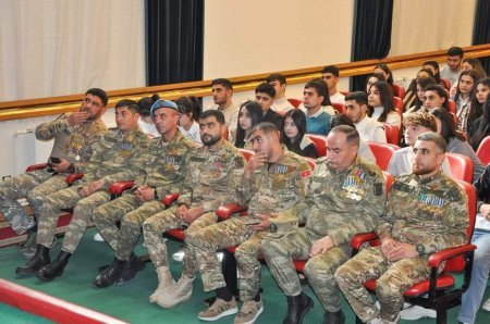 MDU-da Vətən müharibəsi iştirakçıları ilə görüş keçirilib - FOTO MDU-da Vətən müharibəsi iştirakçıları ilə görüş keçirilib - FOTO