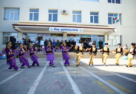 Valideynlər üçün “Payız məktəbi”nə start verilib