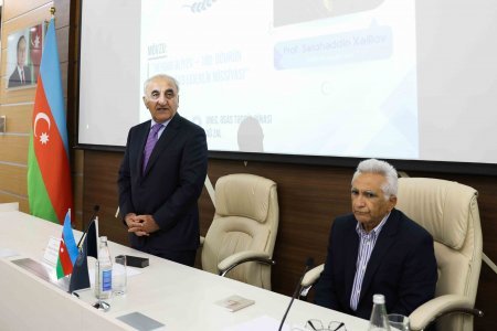 UNEC-də fəlsəfəsi və liderlik missiyasına həsr olunan tədbir keçirilib
