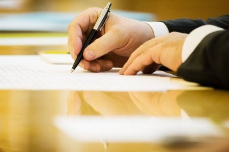 Azərbaycanda fəxri adlara görə təqaüd alanları sayı AÇIQLANIB