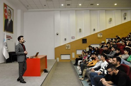 Proqramlaşdırma və dizayn sahələri üzrə təhsil imkanlarına həsr olunan tədbir keçirilib - FOTO