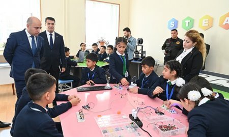 Emin Əmrullayev Naxçıvanda məktəblərdə olub - FOTOLAR