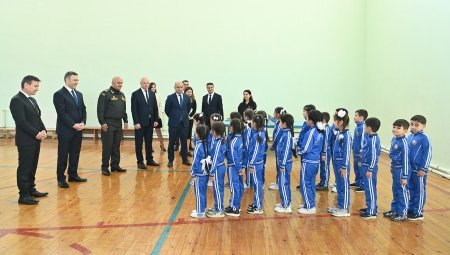 Emin Əmrullayev Naxçıvanda məktəblərdə olub - FOTOLAR