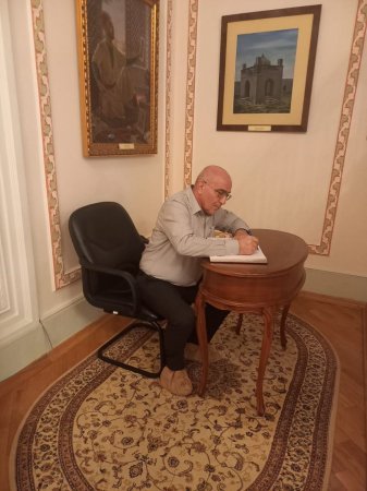 Qazaxıstanın Tarix və Etnologiya İnstitutunun direktoru Nizami Muzeyinin qonağı olub - FOTO