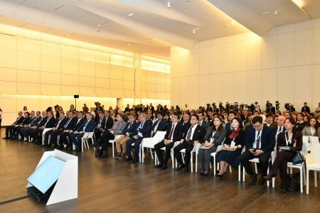 Mədəniyyət və Yaradıcı Sənayelər Forumunun birinci günündə iki panel başa çatıb