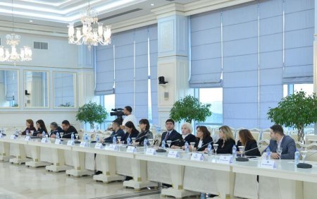 “Ailə sağlamlığı və dəyərləri qanunvericilik aspektində” mövzusunda ictimai dinləmə keçirilib - FOTO “Ailə sağlamlığı və dəyərləri qanunvericilik aspektində” mövzusunda ictimai dinləmə keçirilib - FOTO