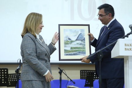 BANM-də Mədəniyyət və İncəsənət Universitetinin 100 illiyi qeyd olunub - FOTO BANM-də Mədəniyyət və İncəsənət Universitetinin 100 illiyi qeyd olunub - FOTO