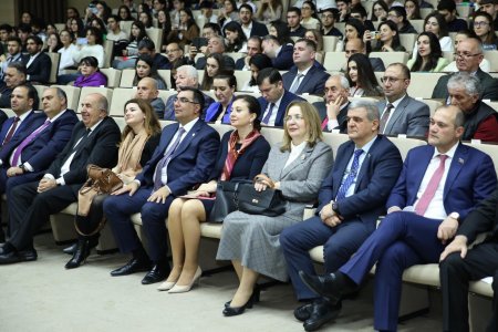 BANM-də Mədəniyyət və İncəsənət Universitetinin 100 illiyi qeyd olunub - FOTO BANM-də Mədəniyyət və İncəsənət Universitetinin 100 illiyi qeyd olunub - FOTO